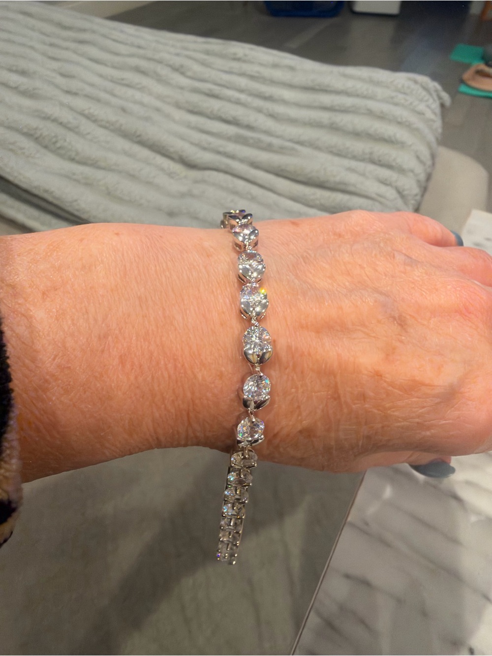 Stainless Steel Silver Flower Diamond Style Tennis Bracelet, NWOT